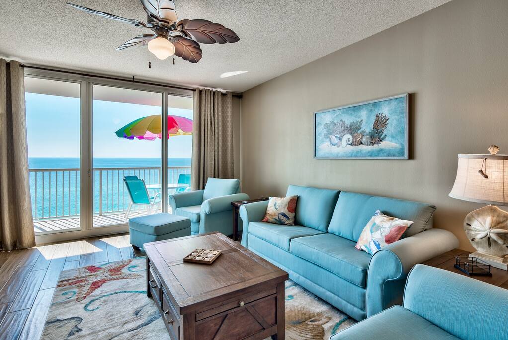 Living room with view to balcony