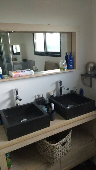 Salle de bain parentale