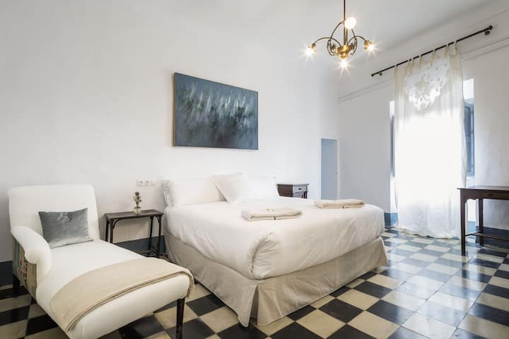 საძინებელი 4