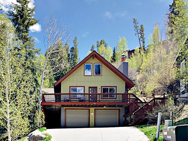 Mountain Studio in Vail w/ Shared Hot Tub