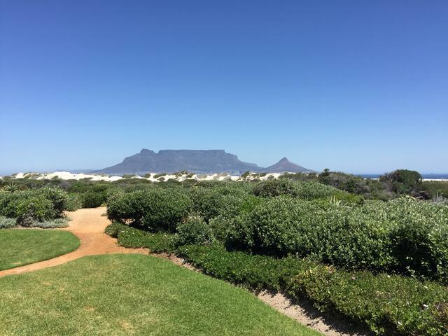 Beach Cabana with a view on the Table Mountain!