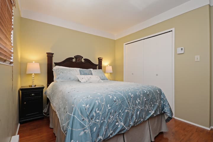 غرفة النوم الرئيسية