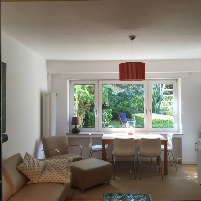 Wohnraum mit Gartenblick 2