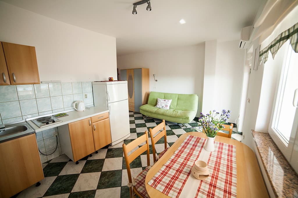 Kitchen/Living room