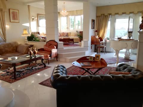 Luxurious residence overlooking Thermaikos