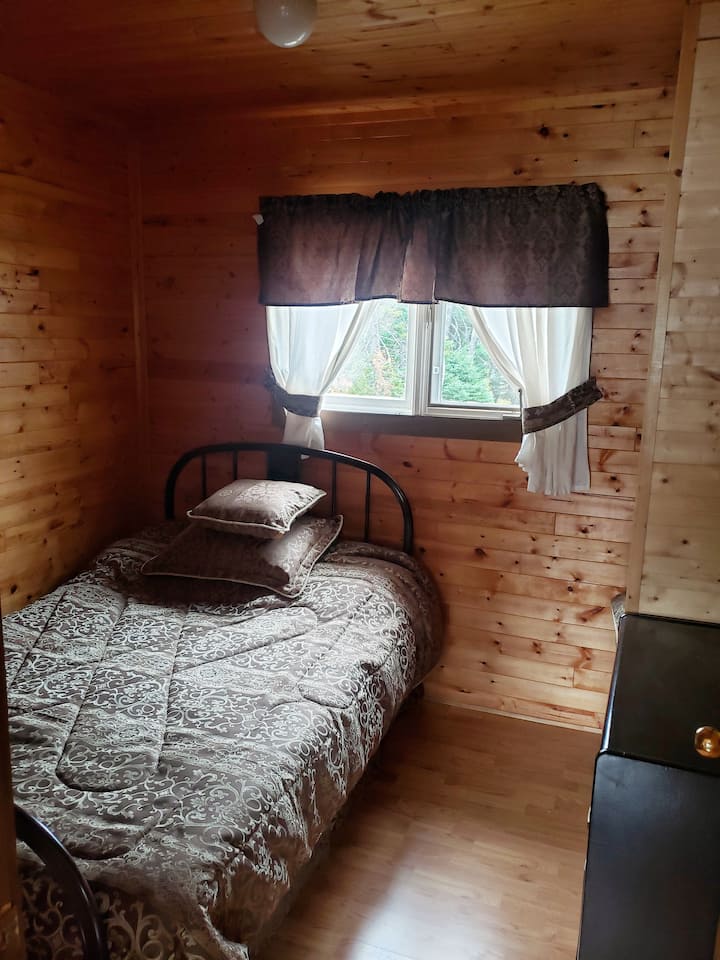 Bedroom 3 - Small Double (3/4) Bed
