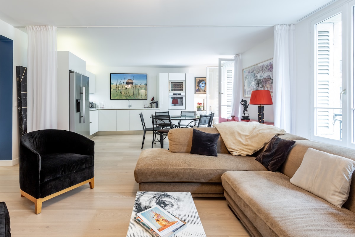 Top performing Airbnb: Luxury 2 bedrooms 2 bathrooms next to Invalides in Paris 7e Arrondissement