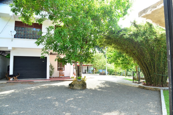 Furnished House With A Pool On Top Of A Hill 2 - 스리랑카