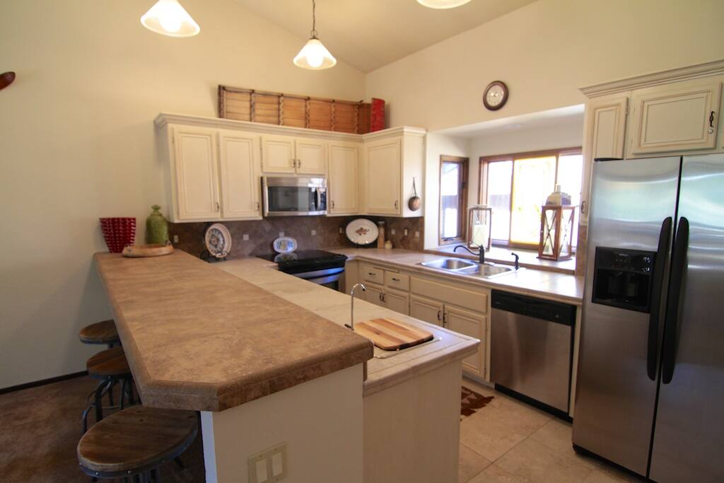 Gourmet Chef's will be well Equipped to Cook and Enjoy the Family and Fire!
