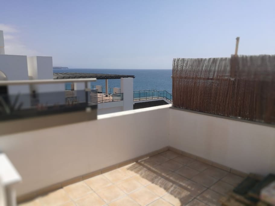 View from the rooftop to the ocean