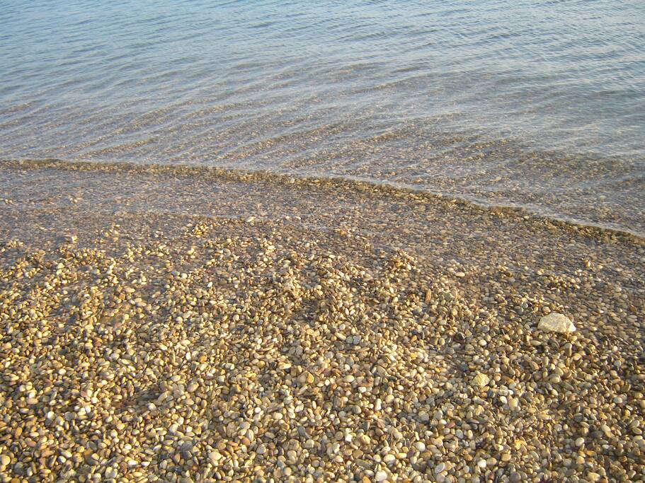 plaža 130 metara udaljena od kuće