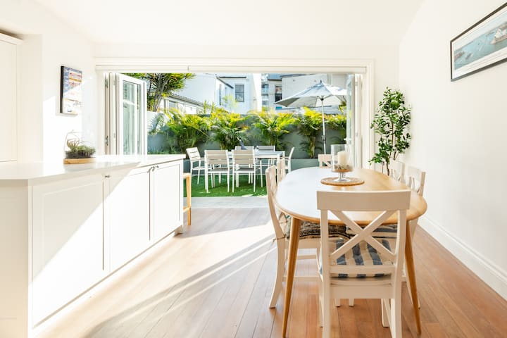 Manly Seaside Cottage