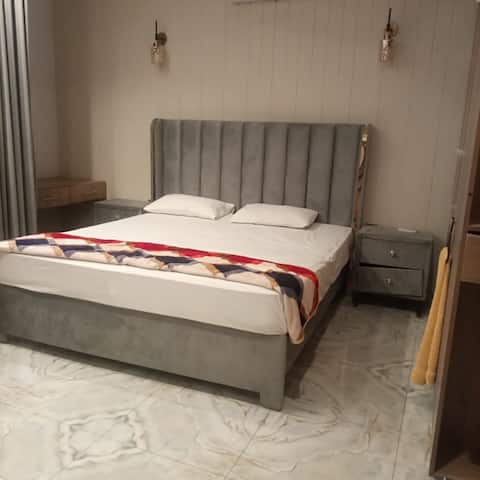 3 Bed furnished upper portions