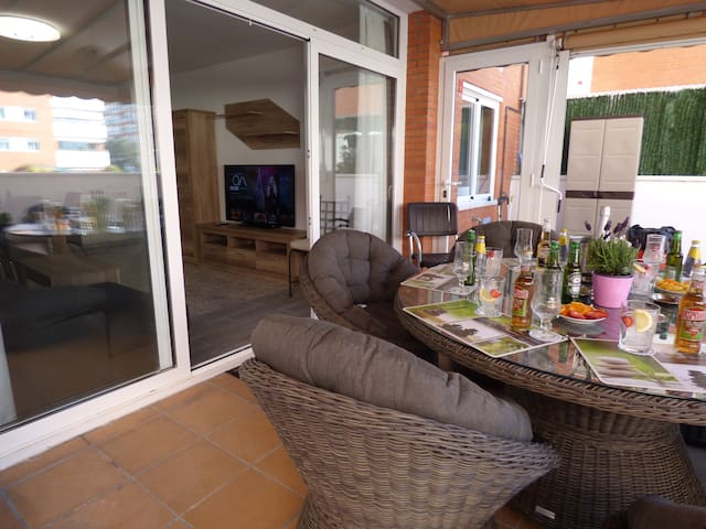 NextHome “Pool & Terrace” gallery image 3