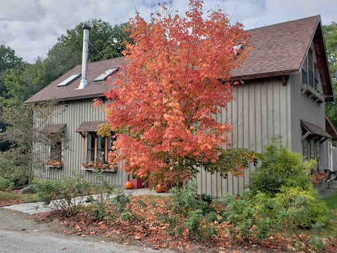 Top Airbnb: The Old Maine Barn @ Acadia National Park in Ellsworth