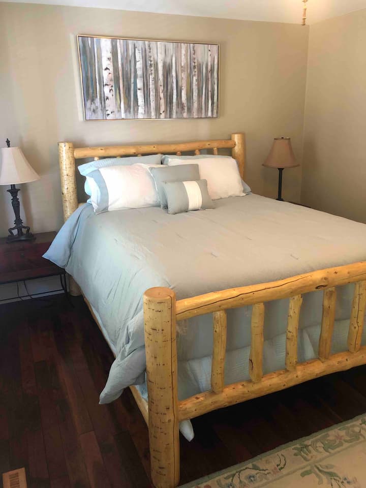 Chumba cha Kutua kwa Jua

Kiwango kikuu