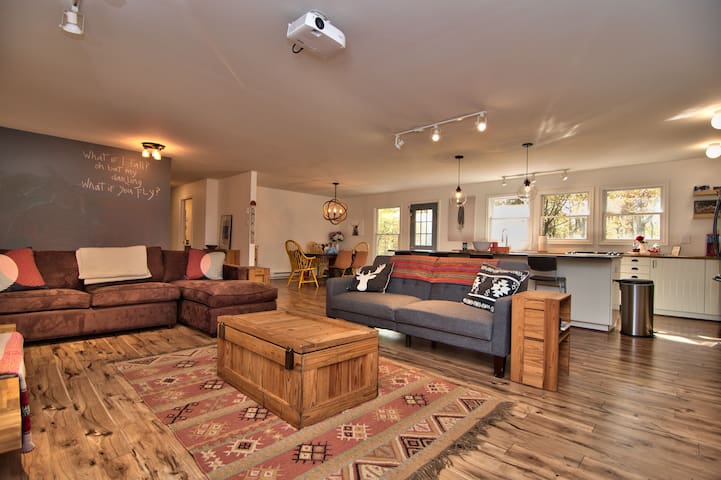 Beautiful Private Getaway in The Poconos
