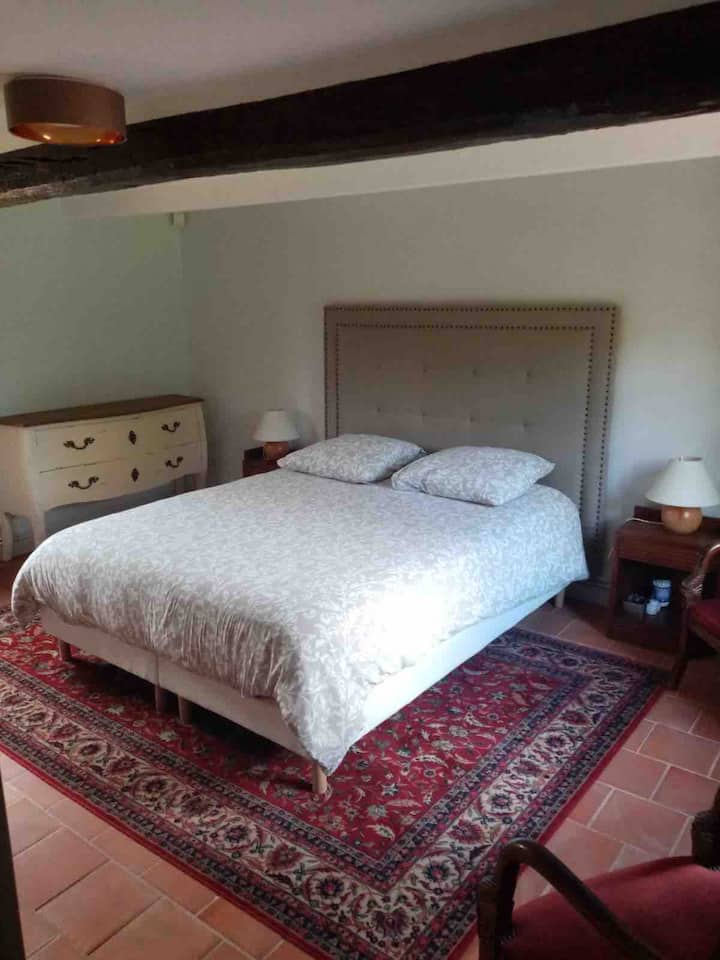 
Главен апартамент на приземния етаж