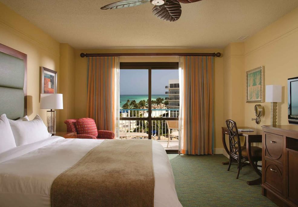 Queen bed in private, separate bedroom