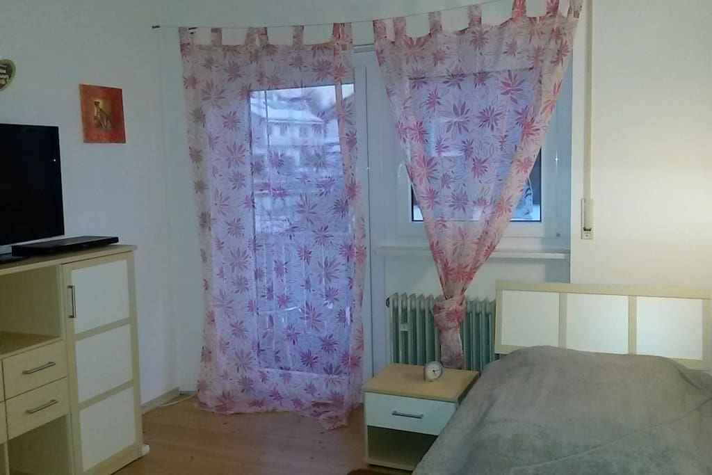 Blick Richtung Balkon/Garten