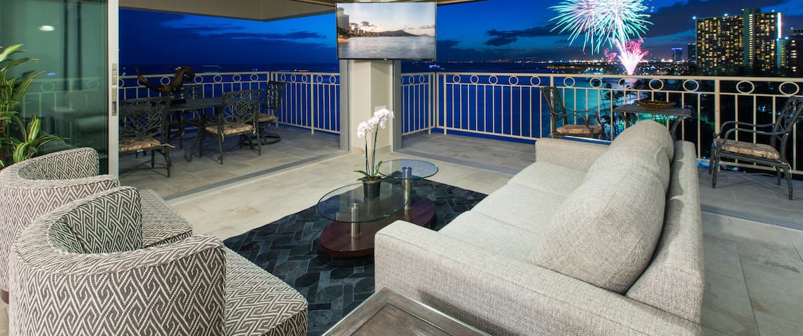 A View to Die for! 3bedroom 3bath on Waikiki Beach gallery image 2