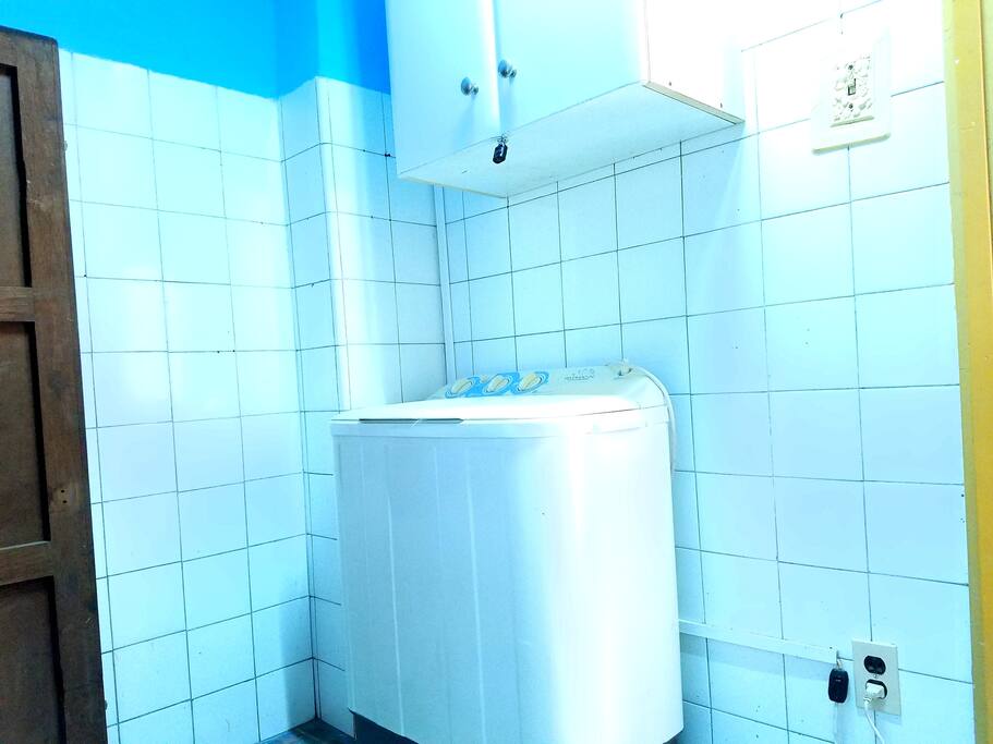 Un sencillo cuarto de lavado.