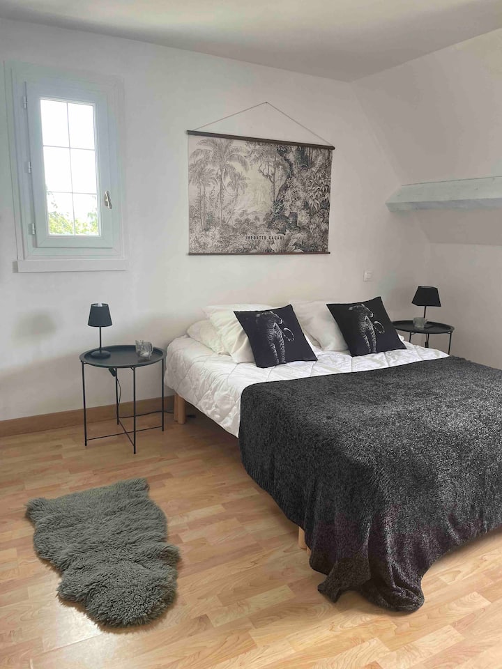 მაღლა საძინებელი