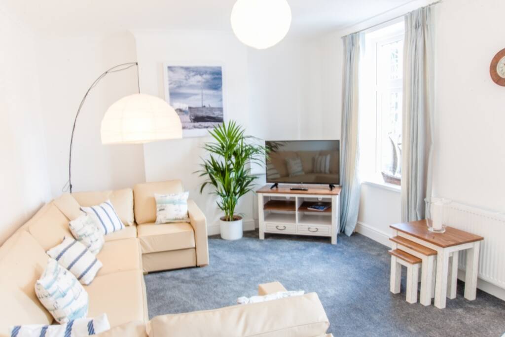 Lounge Area