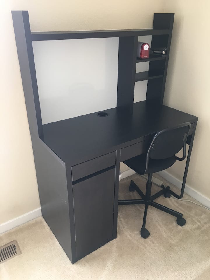 Pracovný stôl vo vašej spálni