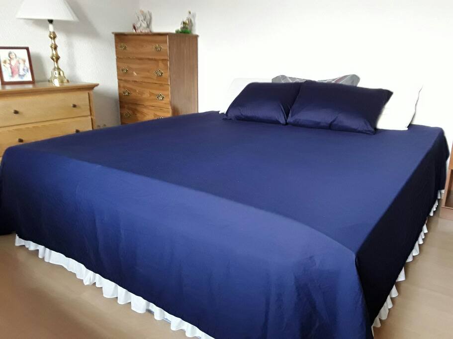 King size air mattress with memory foam