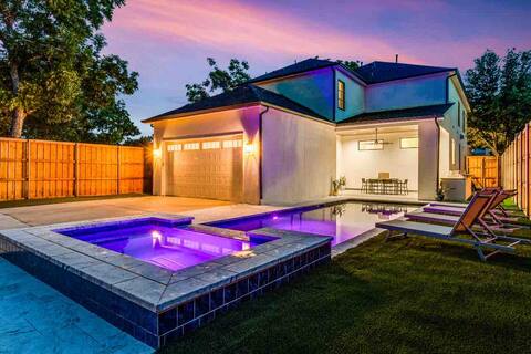 Luxury Bluffview Estate