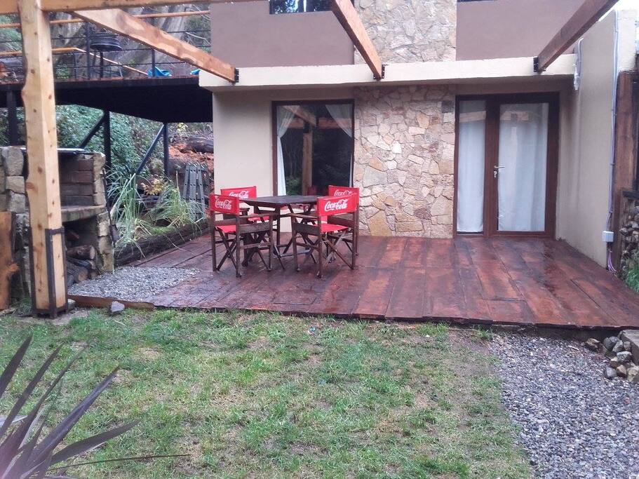 Exterior con parrilla privada