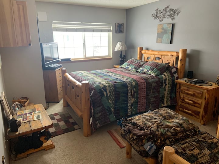 Warm Up North Townhome Townhouses for Rent in Hudson