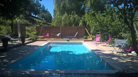 Les Terrasses du Castelleras with pool for 6 people.
