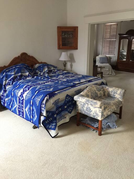 California King bed