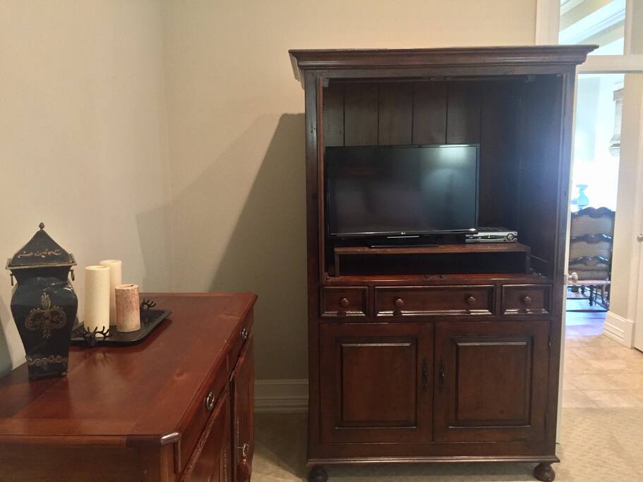 TV/DVD player in bedroom