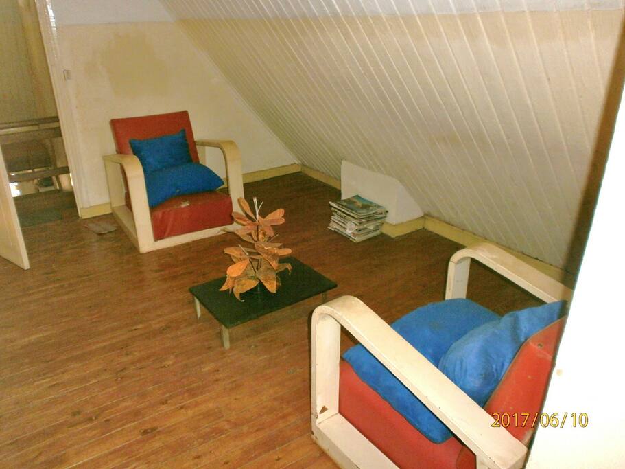 LE MINI SALON