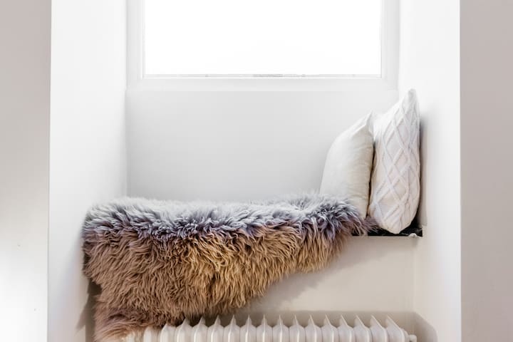 Arbio I Cosy Spacious Apart in Bergmannkiez gallery image 5