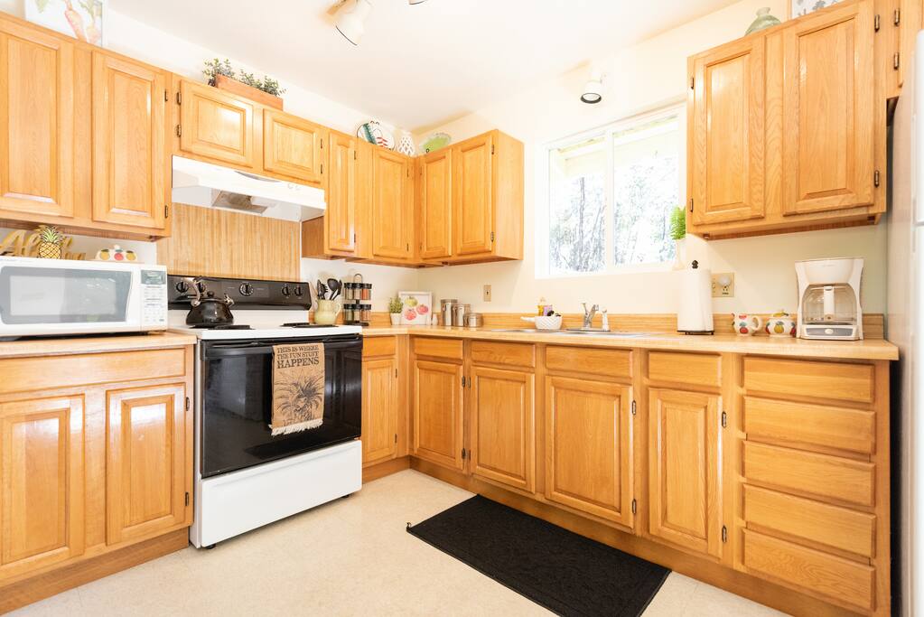 Full Kitchen