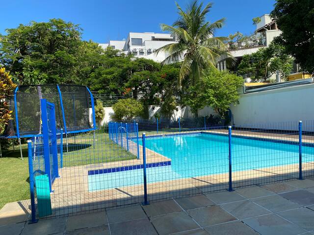 Casa Luxuosa 4 Qts a 200m da praia da Barra gallery image 5