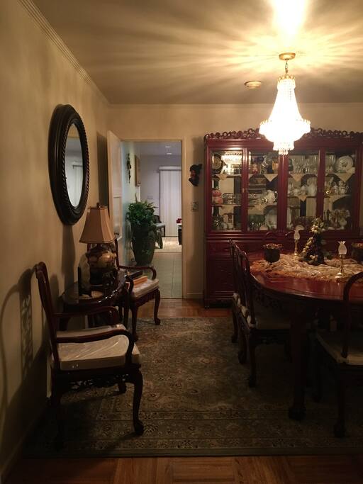 Formal dining room