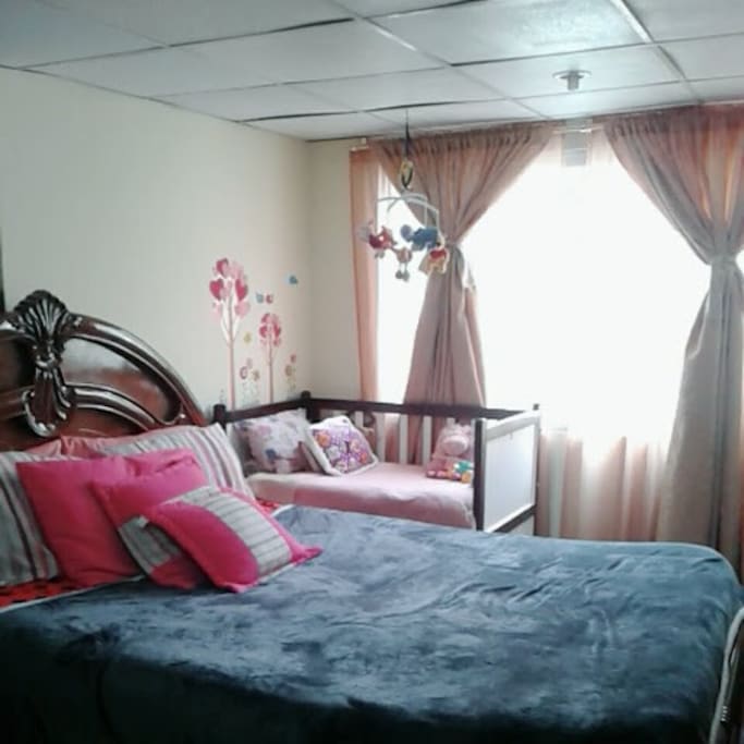 DORMITORIO CON CUNA (OPCIONAL)