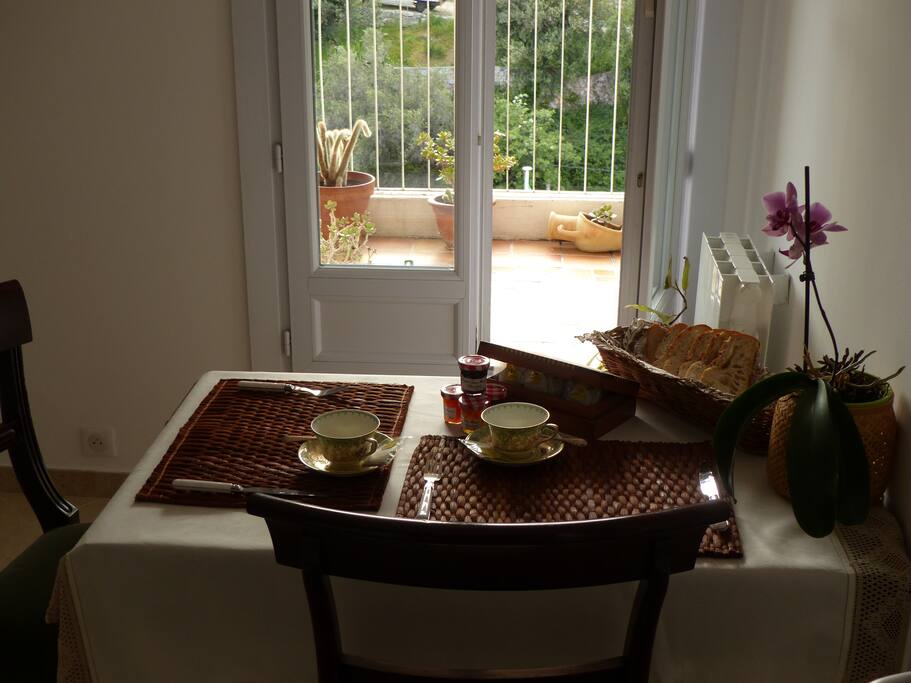 Breakfast included in price
