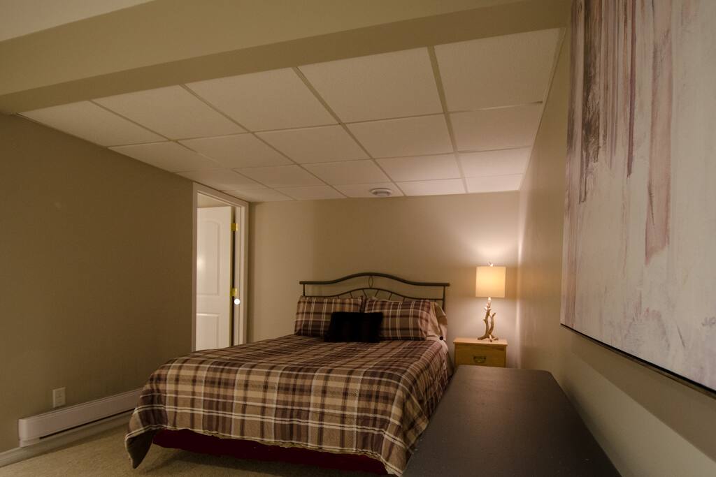 Queen bed