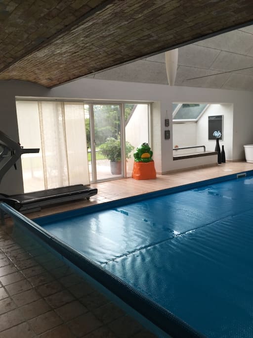 Indoor swimmingpool
