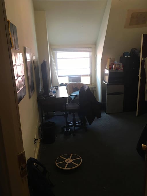 Desk.