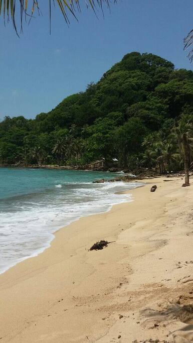 5 min walk beach