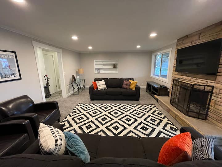 5 Bedroom Home near the Wasatch Mountains Houses for Rent in