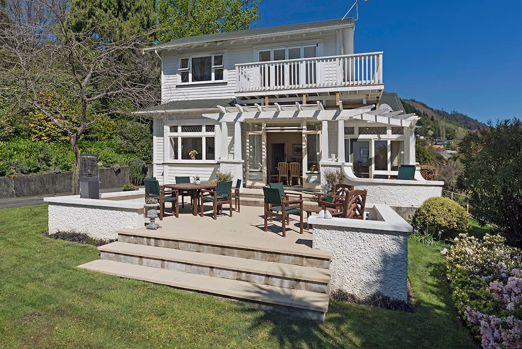 Parkside Villa, Nelson Holiday Home