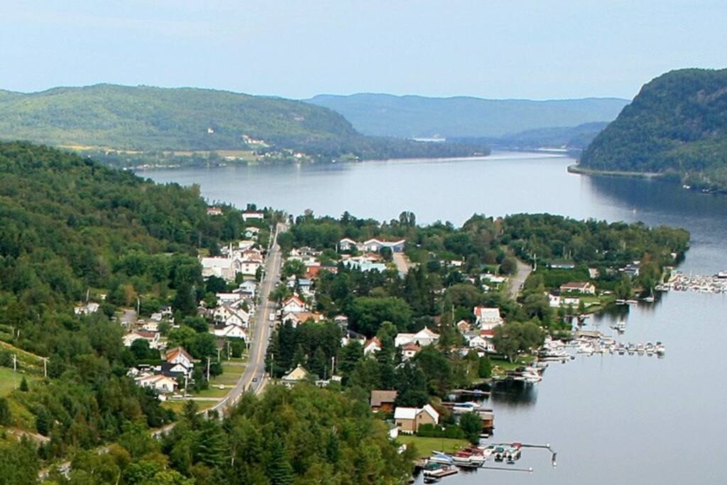 Village parfait pour relaxer, s'entraîner à vélo ou à la course à pieds